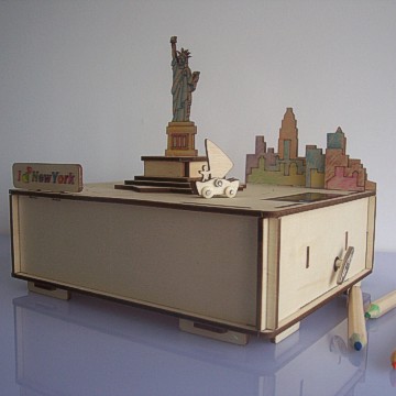 DIY Solar Kits---The Statue of Liberty Music box