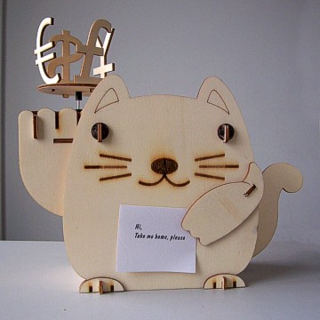 Plywood Solar Fortune Cat (DIY)